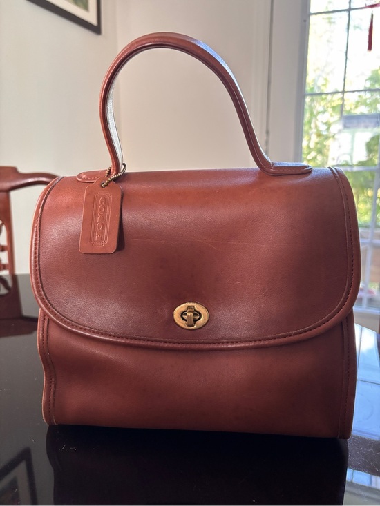 Coach Handbags - Coach Vintage Manor Top Handle 9977